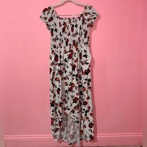 White floral maternity dress